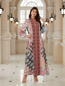 Robe Abaya Légère et Respirante en Polyester 2026 pour Femmes Musulmanes – Élégante, Longueur Cheville, Modeste – Idéale pour Mariages Printaniers, Fêtes de l'Aïd, Islam - Product Image 2