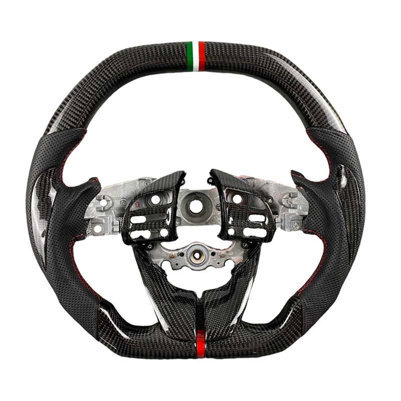 หนัง + เส้นใยคาร์บอนปลอมแปลง + เย็บสีแดง + แถบไตรรงค์ + พาย