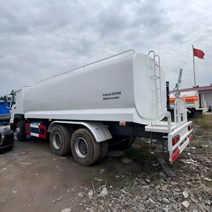 <span class=keywords><strong>Autocisterna</strong></span> Usata Sinotruk 400HP 6x4 20m3, Camion Spruzzatore a 10 Ruote Alimentato a Diesel per la Soppressione della Polvere - Product Image 3