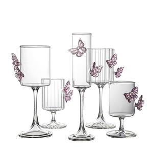 Copa de cristal de mariposa Rosa 3D romántica, copas de <span class=keywords><strong>vino</strong></span> de tallo a rayas elegantes para <span class=keywords><strong>vino</strong></span> tinto blanco, diseño bonito para el Día de San Valentín - Product Image 1