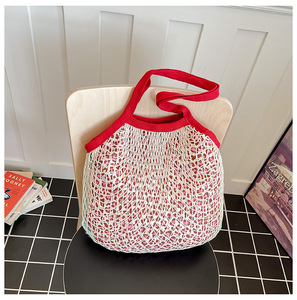 Bolso bandolera reversible a cuadros con bordado de manzana, un bolso de hombro versátil para mujer - Product Image 2
