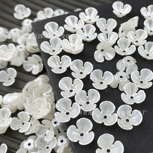 Soporte de flor de tres pétalos de imitación de perla nacarada ABS, accesorios de joyería acrílicos para bricolaje, horquillas nupciales, pendientes y broches - Product Image 1