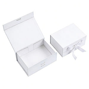 Caja Plegable Personalizada Reciclable, Caja de Regalo de Embalaje Cosmético Rígido Corrugado con Cierre Magnético - Product Image 1