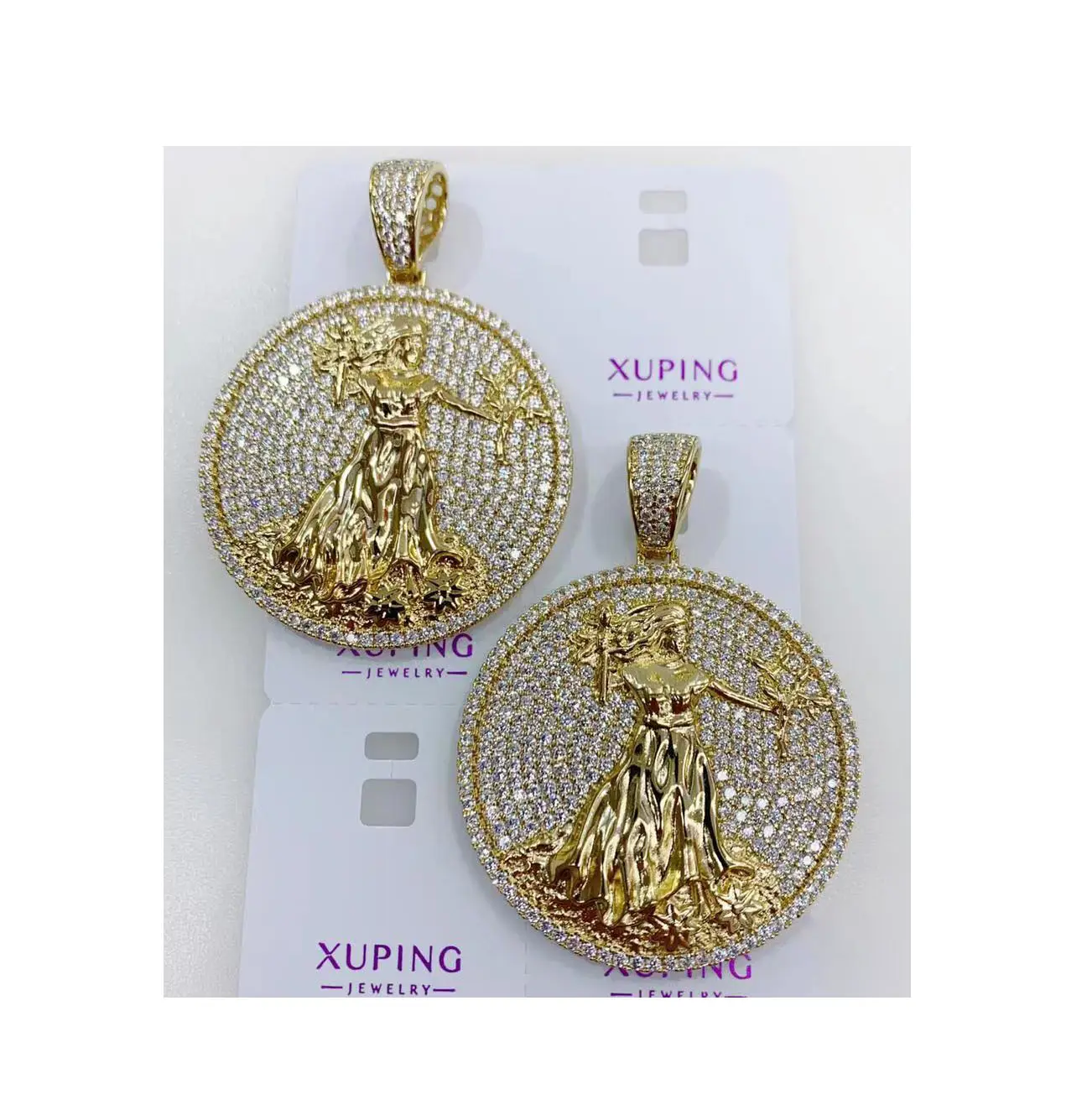 Xuping 14kPass Diamond vvs Diamond Iced Free Circle Charm Pendentif hydratant Hip Hop personnalisé