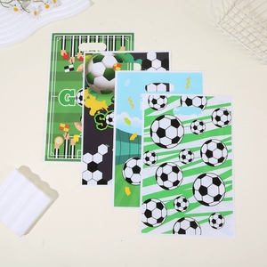 ถุงของขวัญธีมฟุตบอลพ<span class=keywords><strong>ร</strong></span>้อมหูหิ้ว สำหรับใส่ขนม <span class=keywords><strong>ของ</strong></span>ขวัญ<span class=keywords><strong>ใน</strong></span>งานวันเกิด งานกีฬา หรืองานเฉลิมฉลองต่างๆ - Product Image 2