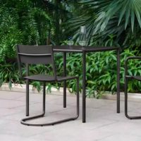 Ensemble table et chaises carrées d'extérieur style nordique pour cour, balcon, terrasse, salon de thé, café, mobilier de loisirs commercial