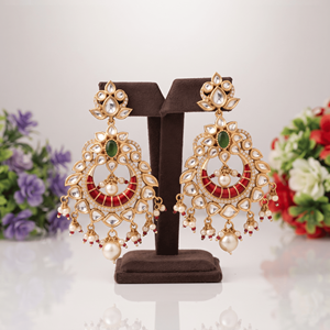Boucles d'oreilles Chandbali Meenakari Kundan plaquées or avec émeraudes, rubis et perles, boucles d'oreilles pendantes traditionnelles indiennes pour mariée - Product Image 5