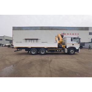 <span class=keywords><strong>Grue</strong></span> pliante SQS250 SQS300 SINOTRUK 6x4 <span class=keywords><strong>camion</strong></span> <span class=keywords><strong>plateau</strong></span> <span class=keywords><strong>avec</strong></span> <span class=keywords><strong>grue</strong></span> howo - Product Image 2