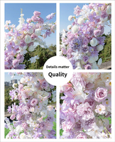 Arco de Boda Romántico en Forma de Cuerno Morado con Soporte Floral Completo, Fondo para Ceremonias en Jardines al Aire Libre