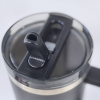 Couvercle de remplacement pour gobelet de 40 oz 20 + Color Block Flip Couvercle détachable Bec amovible et joint Couvercle résistant aux fuites Sans moisissure