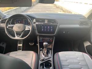 Volkswagen <span class=keywords><strong>Tiguan</strong></span> X 2.0TSI 380TSI <span class=keywords><strong>4Motion</strong></span> <span class=keywords><strong>R</strong></span>-<span class=keywords><strong>Line</strong></span>, Coupé SUV de Alta Gama, Volante a la Izquierda, Volkswagen <span class=keywords><strong>Tiguan</strong></span> X USADO de Alta Calidad - Product Image 6