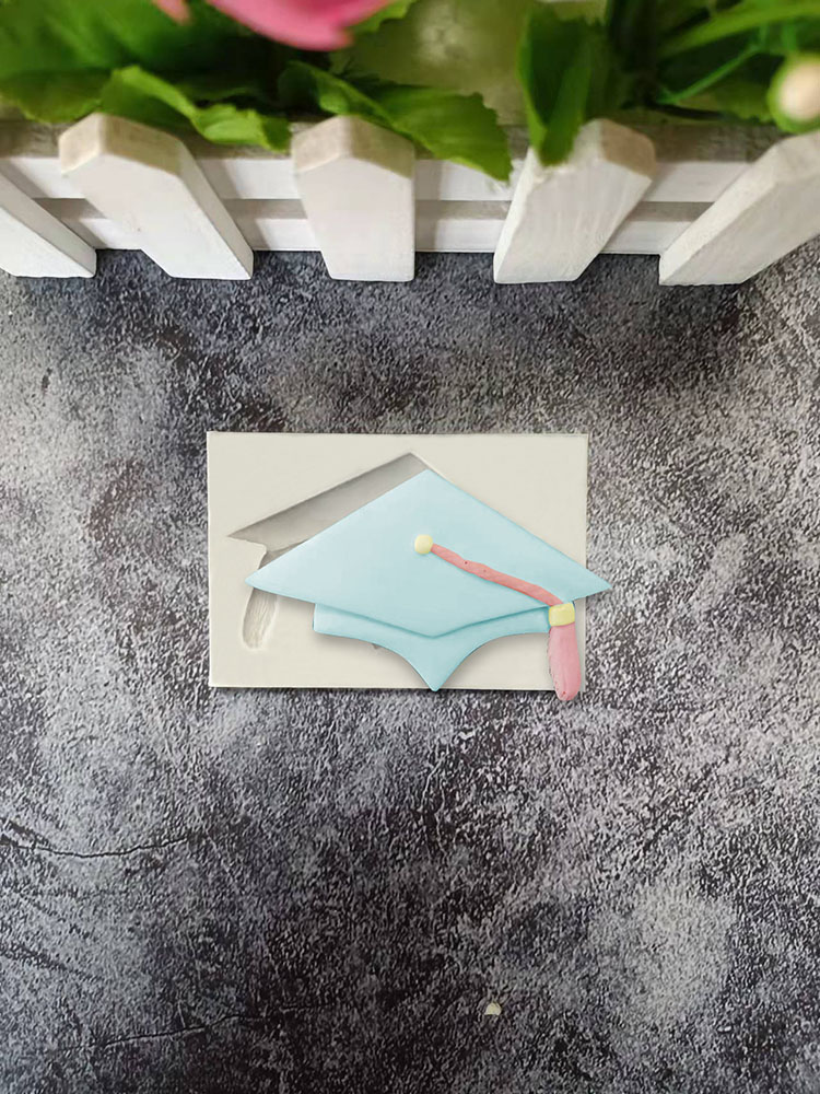 Graduation hat B