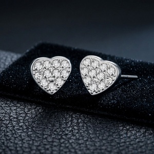 Zoryn Pure <b>Titanium</b> Alloy Zircon Heart-Shaped Ear <b>Studs</b> with Gold/Rose Gold Plating Unisex Earrings - Product Image 1