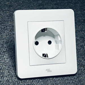 Enchufe de Pared <span class=keywords><strong>Schuko</strong></span> Alemán ARTDNA de Cableado Rápido, 16A, 2P, con Protección Contra Polvo IP20, Garantía de 12 Años - Product Image 1