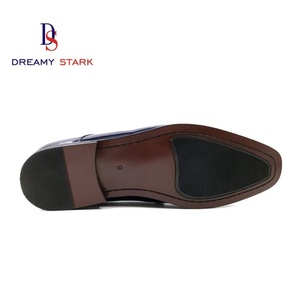 Chaussures de mariage et Richelieu en cuir véritable noir brillant de haute qualité, fabriquées à la main en Italie, avec logo personnalisé, marque originale - Product Image 2