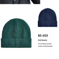 Bonnet d'hiver rayé uni avec logo personnalisé en gros Chapeau d'activités de plein air en tricot Tissu commun pour le voyage