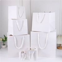 Sacs en papier carrés blancs en stock, finition mate, biodégradables, pour emballage cadeau, fleuristes, bouquets de gâteaux, souvenirs