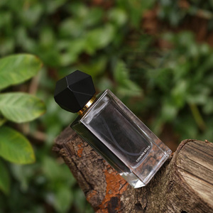 <span class=keywords><strong>Colonia</strong></span> Masculina <span class=keywords><strong>de</strong></span> Larga Duración con Aroma Ligero, Naturalmente Fresco y Refrescante, Aroma Masculino Tipo Charisma para Estudiantes, 50 ml - Product Image 3