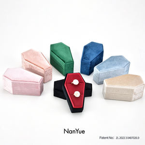 تابوت على الطراز القوطي ، علبة للسفر المخملية والمجوهرات حلقة عرض الجمجمة القوطية إكسسوارات التعبئة والتغليف - Product Image 3