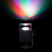 Projecteur LED sans fil 6x15W RGBALC 6-en-1 sur batterie pour événements, mariages, églises et théâtres, avec contrôle WiFi et DMX