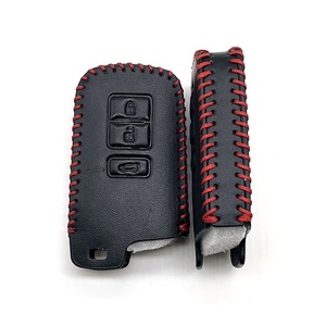 Funda de cuero para coche, funda para llave para <span class=keywords><strong>Toyota</strong></span> <span class=keywords><strong>Yaris</strong></span> Hybrid Auris RAV4 Camry 55 2012-2018, funda para llave de 3 botones Fob - Product Image 3