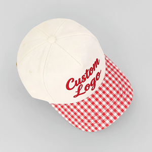 Gorra de Béisbol Personalizada con Bordado 3D, Diseño Deportivo de 5 Paneles, Estilo Dad Hat, Moderna, Beige a Cuadros, Visera Lisa, 100% Algodón - Product Image 5