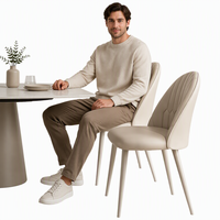 Chaises de table à manger modernes avec colonnes et dalles de style romain, finition crème luxueuse intégrée, style îlot de cuisine