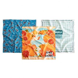Bandana noir coloré personnalisé, imprimé numériquement, couvre-chef sportif 55x55cm, tissu toutes saisons, design personnalisé imprimé - Product Image 4