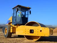 Compacteur de sol industriel SEM 518, longueur 6 250 mm, empattement 3 200 mm, pour travaux de tranchées