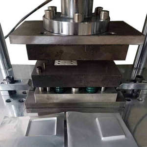 Équipement de poinçonnage de film laminé en aluminium pour batteries au lithium, machine de formage de boîtiers/cases de cellules avec matrice optionnelle - Product Image 1
