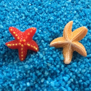 Ornement en résine en forme d'étoile de mer, rouge orangé, style méditerranéen, décoration miniature pour jardin - Product Image 1