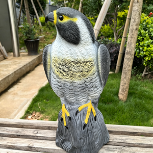 Ahuyentador de Aves Realista de Plástico PE para Exteriores, Imitación de Halcón, Halcón Espada, Águila, Protector de Jardín para Patio y Granja - Product Image 3