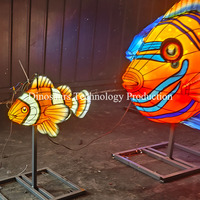 Décorations de lanternes sur le thème des festivals, style poissons marins, lanternes artisanales représentant des créatures marines, artisanat à vendre