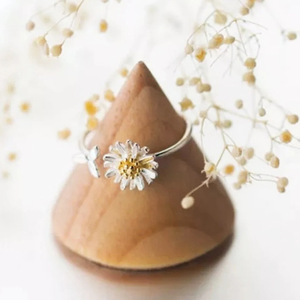 Anello Aperto Regolabile a Foglia di Margherita per Donne, Gioiello Floreale alla Moda - Product Image 3