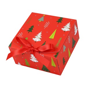 12PCS Kotak Hadiah Kue Natal 4 Desain Natal Berbeda untuk Kotak Permen Liburan dengan Pita untuk Suvenir Pesta Natal - Product Image 4