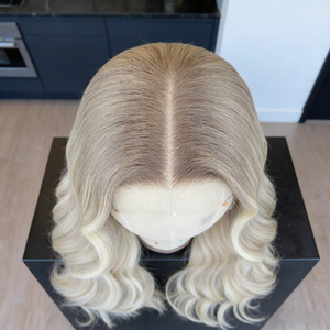 Perruque Lace Front HD Transparente 13x4 Sans Colle Respirante Cheveux Remy Cambodgiens Blond Cendré Ondulés pour Femmes Vente en Gros - Product Image 4