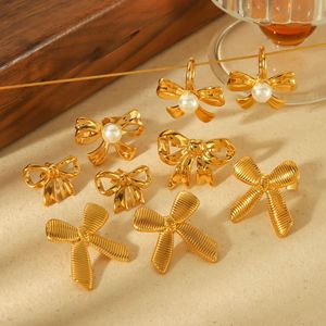 Boucles d'oreilles et bagues en acier inoxydable plaqué or 18 carats, bijoux simples et polyvalents pour femmes - Product Image 1