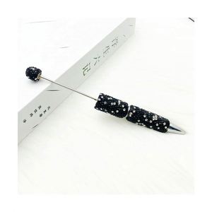 ปากกาพลาสติก DIY พร้อมฝาประดับเพชรเต็มตัว ทนทาน หรูหรา ระยิบระยับ เหมาะสำหรับเป็นของขวัญส่งเสริมการขาย - Product Image 1