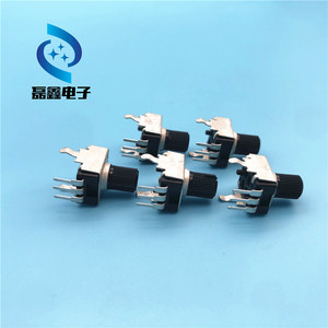 Potentiomètre à poignée courte en plastique à molette moletée 093 à 1 canal pour appareils électroniques - Product Image 1