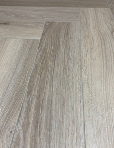 Tablón de vinilo SPC ignífugo e impermeable de 6 mm para áreas públicas - Product Image 3