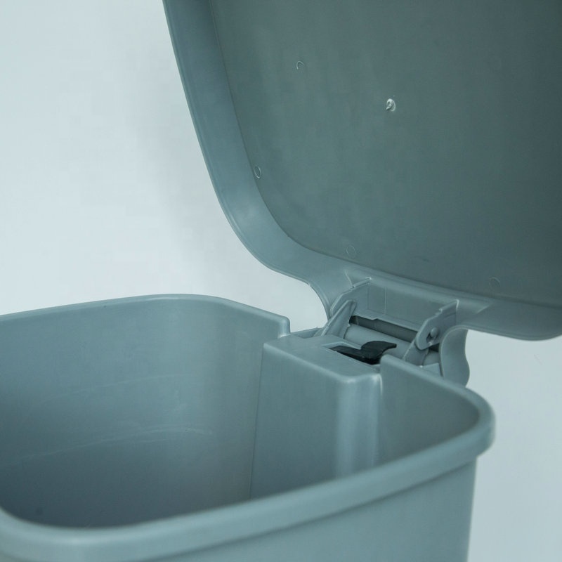 Custom Design Different Size Waste Bin Plastic Dustbin, Pedal Garbage Can/