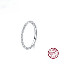 La nouvelle bague minimaliste et tendance en argent sterling S925 convient aux clients uniques et de niche