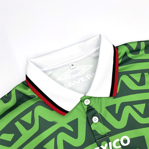 <span class=keywords><strong>Maglia</strong></span> da <span class=keywords><strong>Calcio</strong></span> a Sublimazione all'Ingrosso Design Personalizzato Stile Classico Retrò - Product Image 4