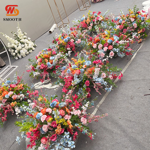 Decoración LEDA para Eventos y Fiestas, Camino de Mesa con Flores Coloridas, Arreglo Floral Artificial para Bodas - Product Image 3