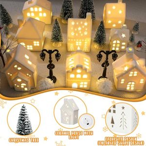 Figurines de maison de Noël en céramique blanche de 13 cm et 14 cm, décorations de Noël, maison de Noël éclairée par LED - Product Image 3
