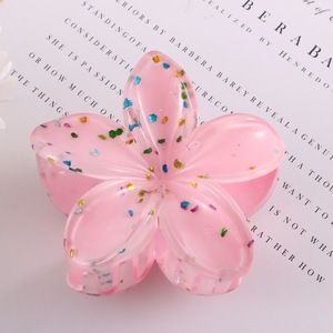 กิ๊บติดผมรูปดอกไม้สีชมพูประดับเพชร กิ๊บหนีบผมรูปปลาฉลามประดับเพชร สีชมพู สำหรับเจ้าสาวและเพื่อนเจ้าสาว - Product Image 4