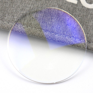 เลนส์เคลือบสีฟ้า <span class=keywords><strong>Hi</strong></span>-max 1.56 <span class=keywords><strong>Super</strong></span> Hydrophobic Reflective Power - Product Image 1