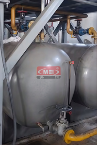 Máquina de división de neumáticos de desecho Equipo de craqueo de plástico residual <span class=keywords><strong>Mini</strong></span> máquina de pirólisis - Product Image 3