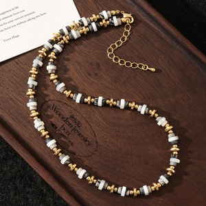 Collar de Cobre Chapado en Oro con Cuentas de Piedra Natural, Diseño Geométrico Bicolor, Joyería Diaria Unisex - Product Image 1