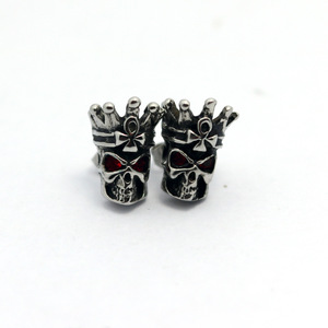 Pendientes con forma de calavera y corona de yunnique, joyería Retro Punk de acero de titanio, rojo, negro y blanco, para hombres y mujeres - Product Image 5